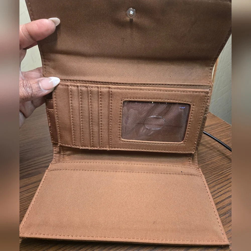 Liz Claiborne Patent Leather wallet